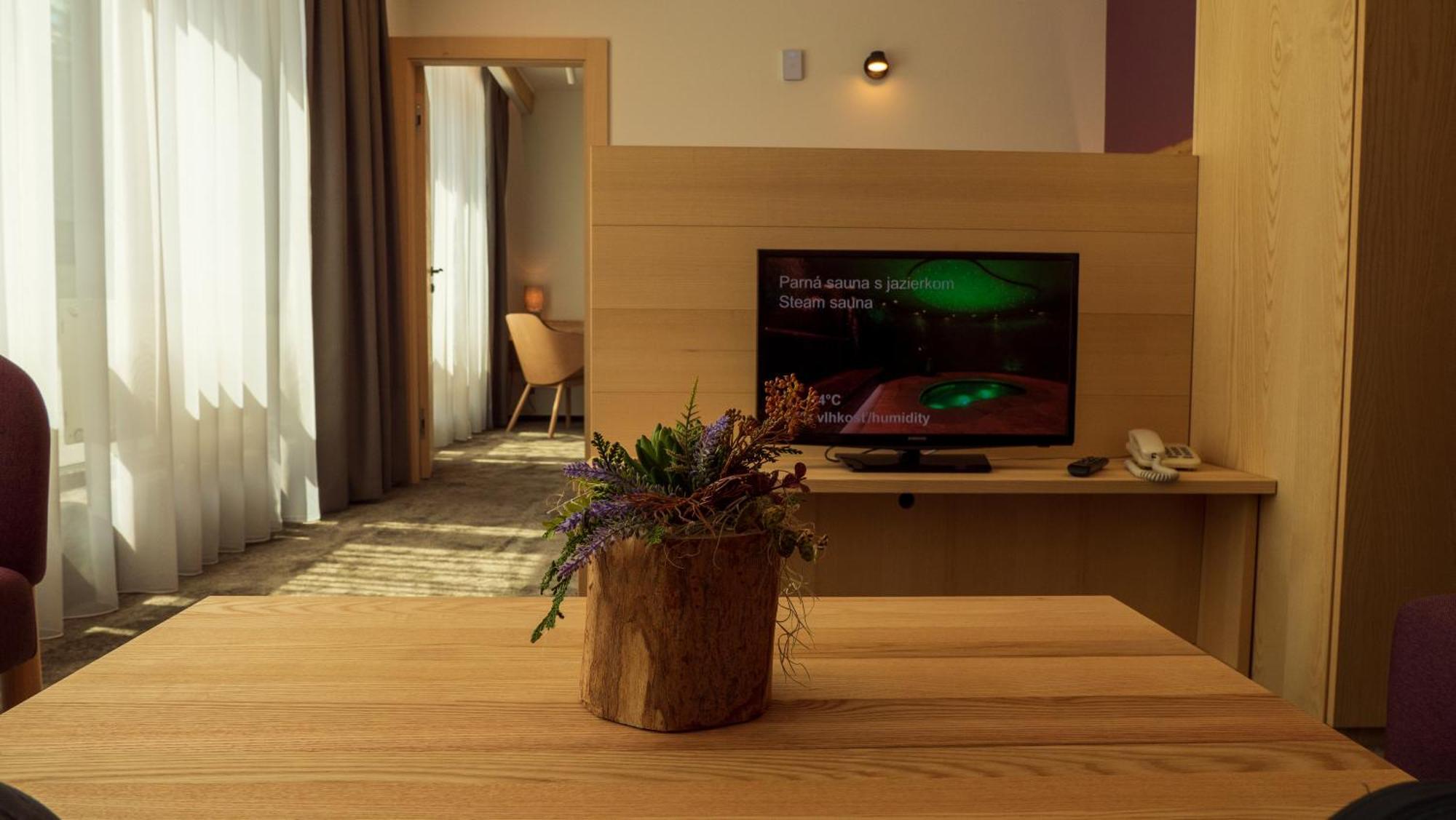 Hotel Sorea Snp Demanovska Dolina Ngoại thất bức ảnh