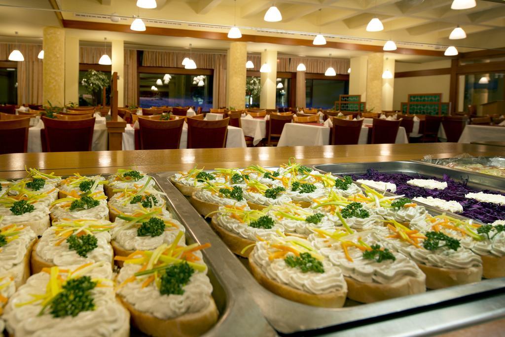 Hotel Sorea Snp Demanovska Dolina Ngoại thất bức ảnh